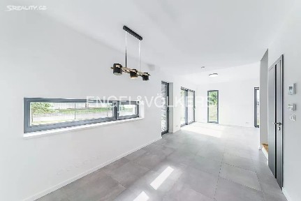 Pronájem rodinného domu 226 m², pozemek 302 m² Na Hutmance, Praha - Jinonice