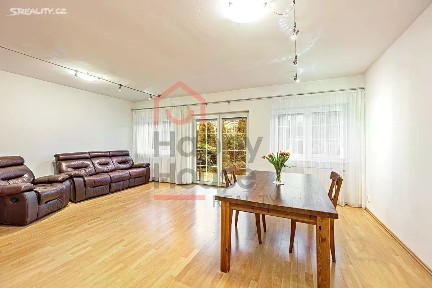 Pronájem rodinného domu 197 m², pozemek 150 m² Okrová, Praha - Libuš