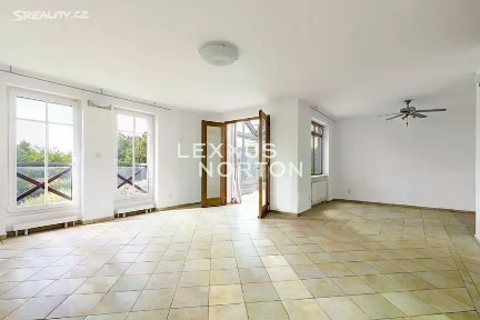Pronájem vily 312 m², pozemek 800 m² Souběžná I, Praha - Jinonice