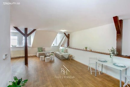 Prodej činžovního domu 402 m² náměstí starosty Pavla, Kladno