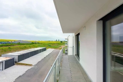 Pronájem bytu 2+kk 62 m² Pod Tratí, Jinočany