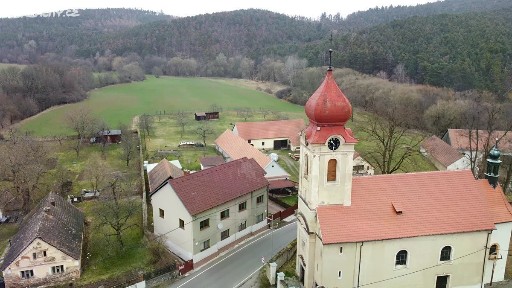 Prodej komerční nemovitosti 282 m² Borotice