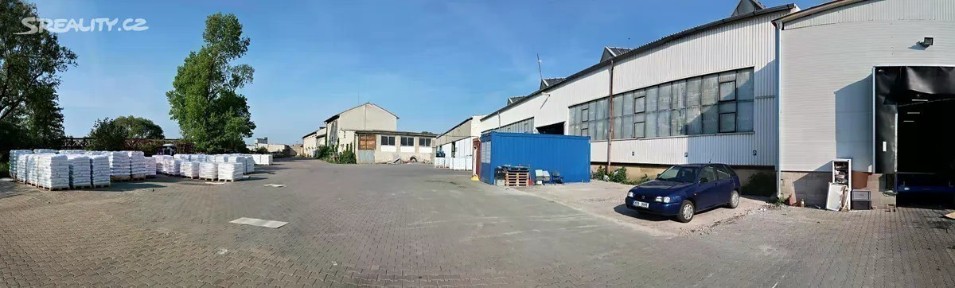Prodej skladového prostoru 2150 m² Zdice