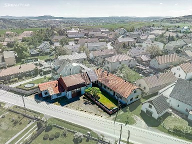 Prodej výrobní haly, prostoru 177 m² Bzová