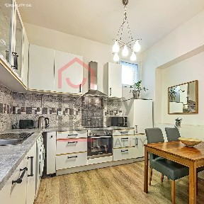 Pronájem rodinného domu 400 m², pozemek 14 m² Na Petynce, Praha - Střešovice