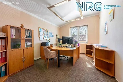 Prodej obchodního prostoru 806 m² Dolní, Kolín - Sendražice