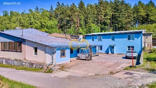 Prodej výrobní haly, prostoru 6412 m²