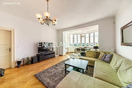 Pronájem bytu 4+kk 145 m² Na Hřebenkách, Praha - Smíchov