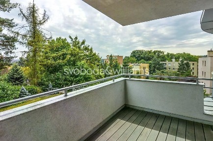 Pronájem bytu 5+1 181 m² Nad Palatou, Praha - Smíchov
