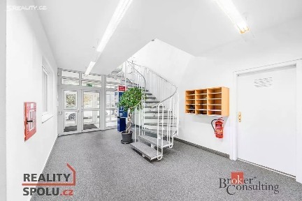 Prodej kanceláře 447 m² U Křížku, Průhonice