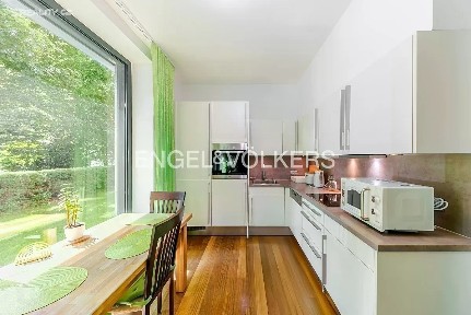 Pronájem bytu 1+kk 36 m² K Sídlišti, Praha - Nusle