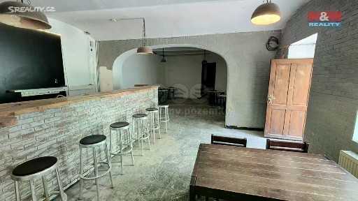 Pronájem obchodního prostoru 157 m² Kladno