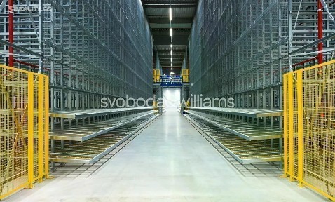 Pronájem skladového prostoru 9148 m² Kozomín