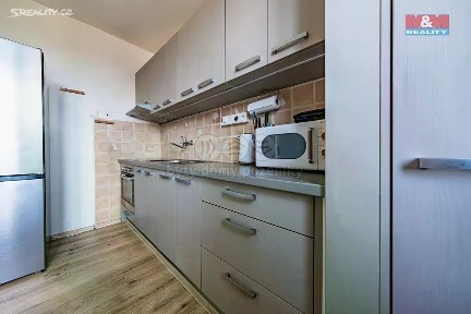 Prodej bytu 4+1 74 m² Jižní, Větrušice