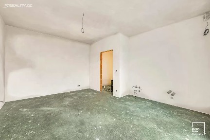 Prodej bytu 1+kk 27 m² Zborovská, Jince