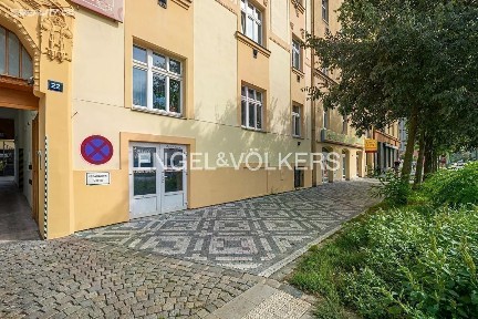 Praha, Praha 7, Holešovice, Argentinská, 22