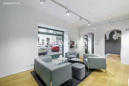 Pronájem obchodního prostoru 98 m² Vlašská, Praha - Praha 1