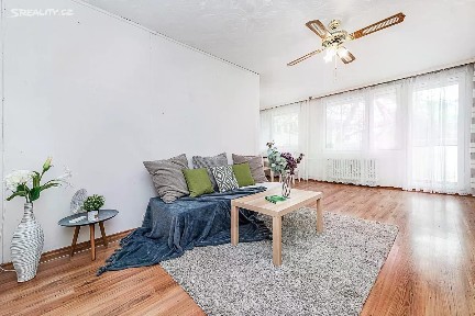 Prodej bytu 3+kk 60 m² Kojetická, Neratovice