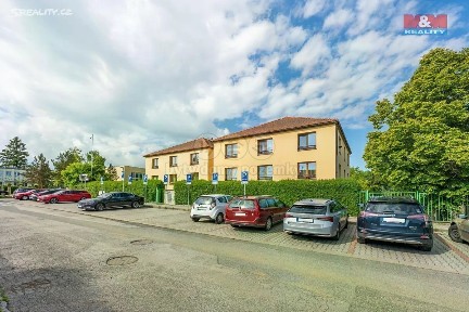 Prodej bytu 4+kk 95 m² Školní, Průhonice