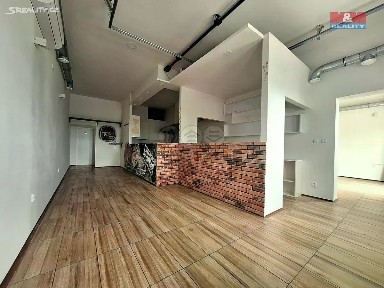 Pronájem obchodního prostoru 65 m² Rostoklaty - Nová Ves II