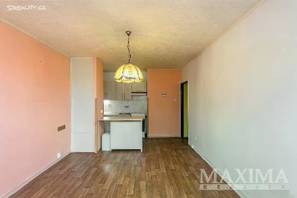 Prodej bytu 2+kk 48 m² Na Průhoně, Velvary