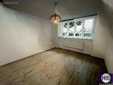 Prodej kanceláře 50 m² Nad studánkou, Praha - Nusle