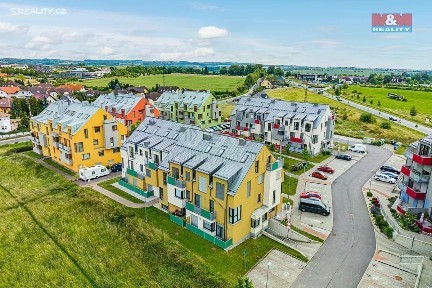 Prodej bytu 3+kk 49 m² Na Výšině, Říčany