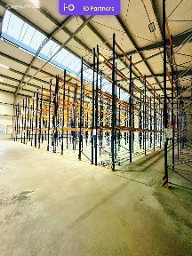 Pronájem skladového prostoru 5000 m² Dubno