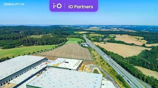 Pronájem skladového prostoru 5643 m² Ostředek