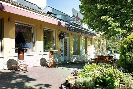 Prodej restaurace 330 m² Jihlavská, Praha - Michle