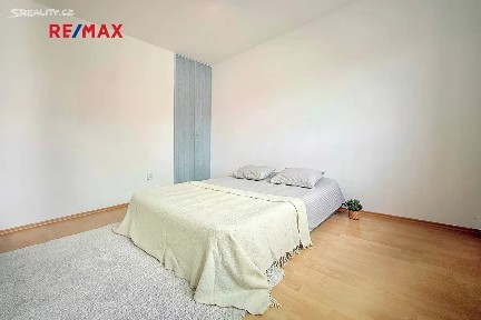 Prodej bytu 2+kk 37 m² Náměstí Vítězslava Hálka, Odolena Voda - Dolínek