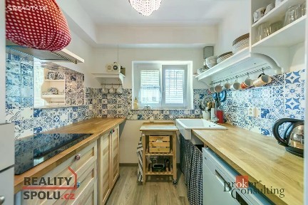 Prodej bytu 2+1 52 m² Čelakovická, Mochov