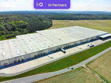 Pronájem skladového prostoru 5000 m² Plazy