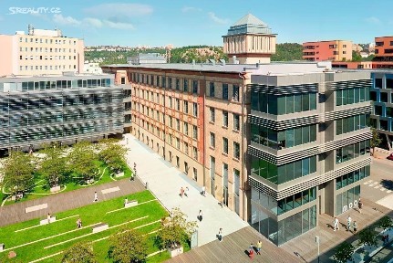 Pronájem kanceláře 350 m² U Uranie, Praha - Holešovice