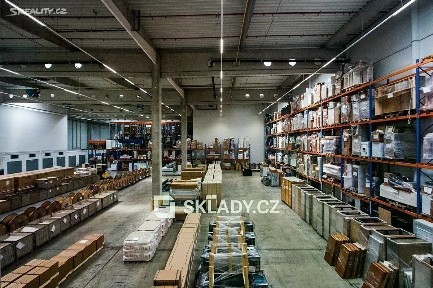 Pronájem skladového prostoru 500 m² Kozomín