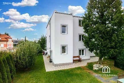 Prodej činžovního domu 337 m² Moravanská, Praha - Vinoř