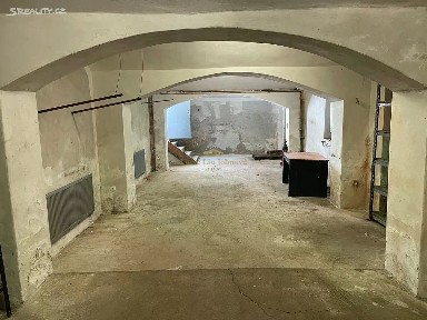 Prodej obchodního prostoru 83 m² Pod Labuťkou, Praha - Libeň