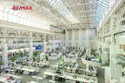 Pronájem kanceláře 590 m² Pernerova, Praha - Karlín