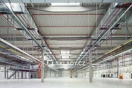 Pronájem skladového prostoru 2157 m² Kozomín