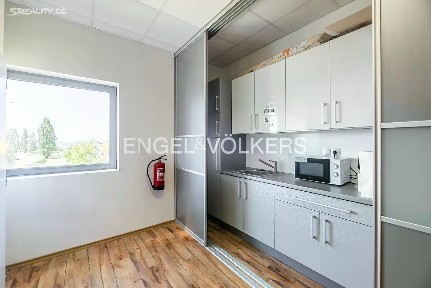 Pronájem obchodního prostoru 397 m² Průhonická, Čestlice