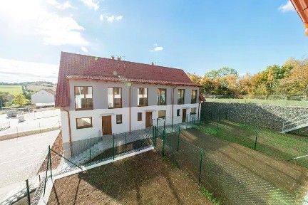 Prodej bytu 4+kk 106 m² Mořina