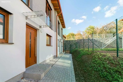 Prodej bytu 4+kk 106 m² Mořina