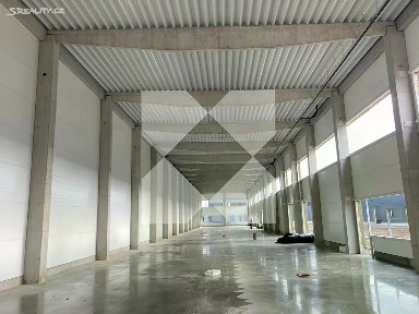 Pronájem skladového prostoru 330 m² Praha