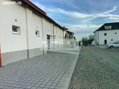 Pronájem skladového prostoru 12 m² Dobříč