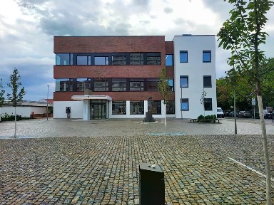 Dobříš, Příbram, náměstí Komenského