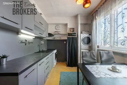 Prodej bytu 3+1 87 m² Nová, Tursko