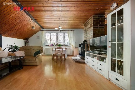 Prodej bytu 4+kk 143 m² U Pily, Unhošť