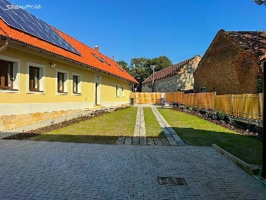 Pronájem rodinného domu 198 m², pozemek 1098 m² Horní Slivno
