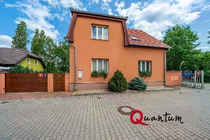 Prodej rodinného domu 279 m², pozemek 766 m² U Nadýmače, Praha - Uhříněves