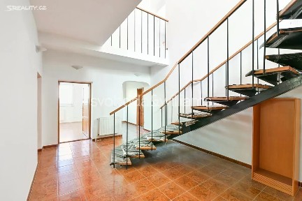 Prodej rodinného domu 406 m², pozemek 593 m² Hubičkova, Praha - Modřany